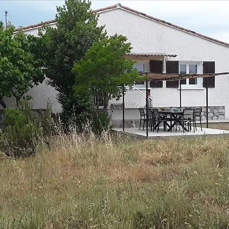 Villa Nichee Entre Mer Et Montagnes *